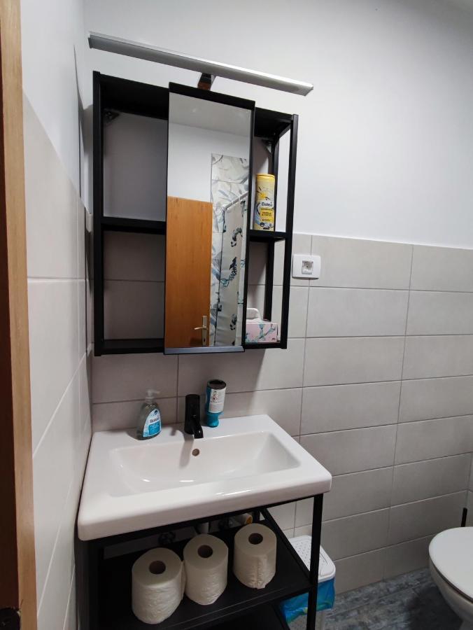 Family Hostel Pivka Dış mekan fotoğraf