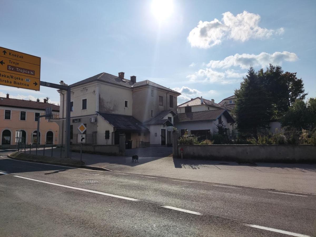 Family Hostel Pivka Dış mekan fotoğraf