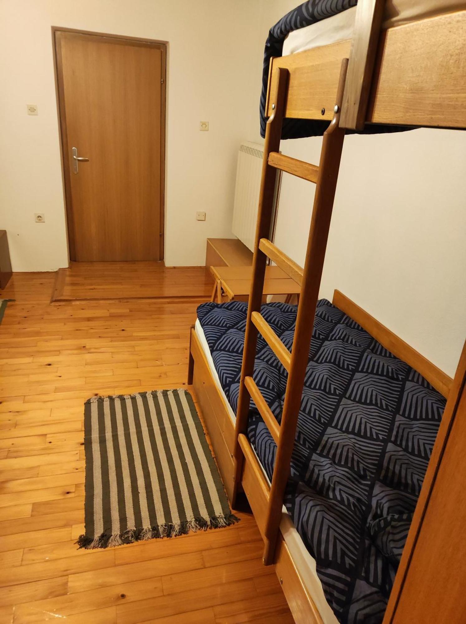 Family Hostel Pivka Oda fotoğraf