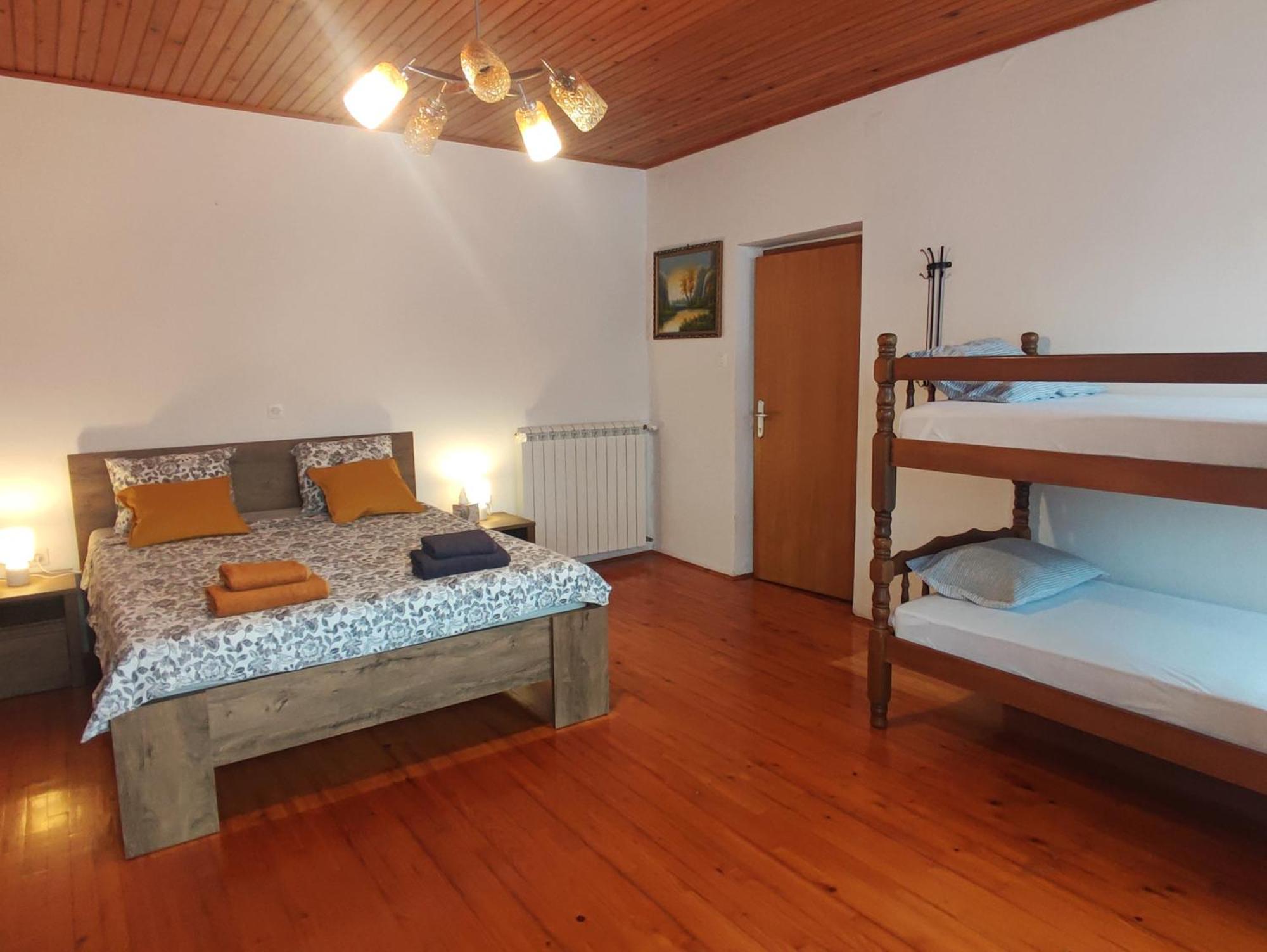 Family Hostel Pivka Dış mekan fotoğraf